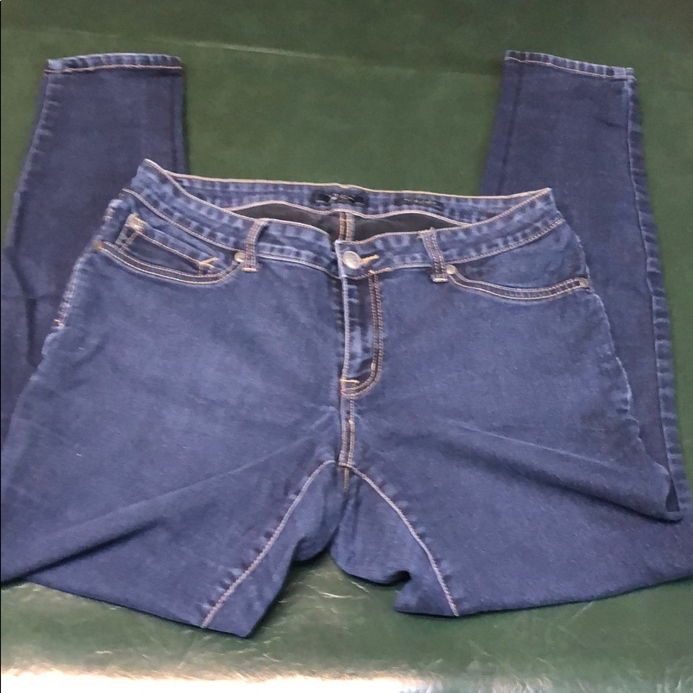 Jessica Simpson KISS Me Jegging